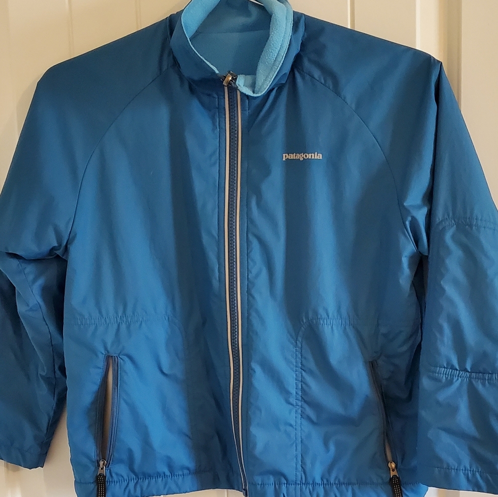 Patagonia Kids (size 8) Fleece lined windbreaker